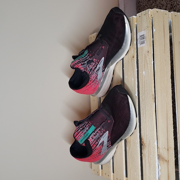 Brooks Ricochet - Picture 3 of 13